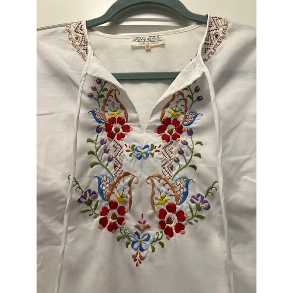 Vintage Lily Women’s Boho Soft Hand Embroidered Floral Top Blouse Size M White - Picture 3 of 4